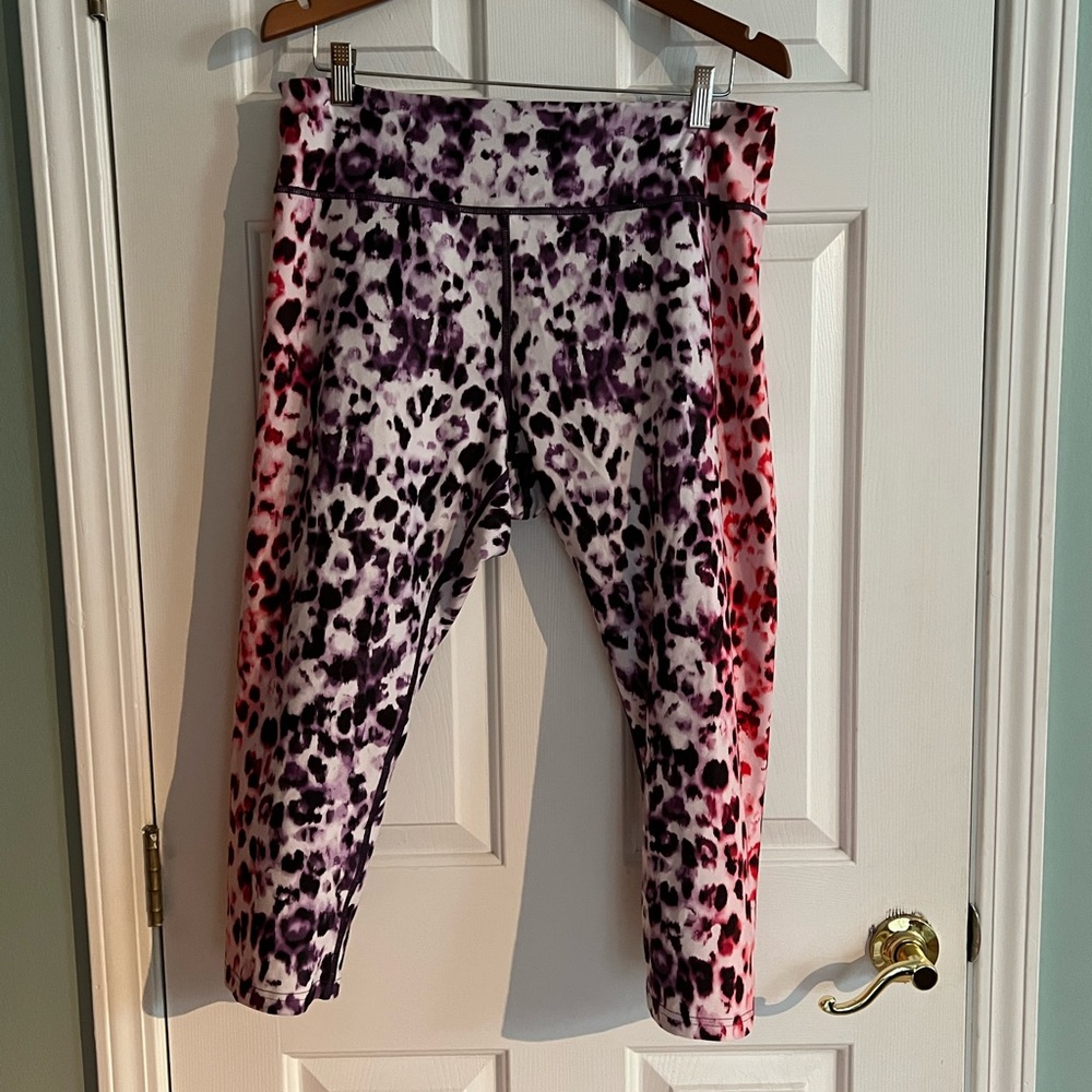 Fila cropped workout pants.  Size XXL.
